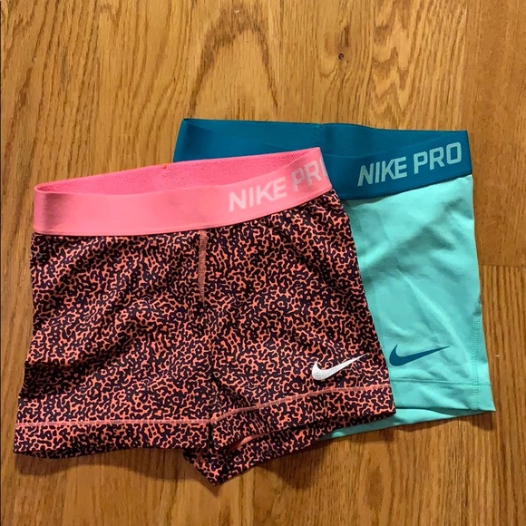Nike Pants - Nike pro